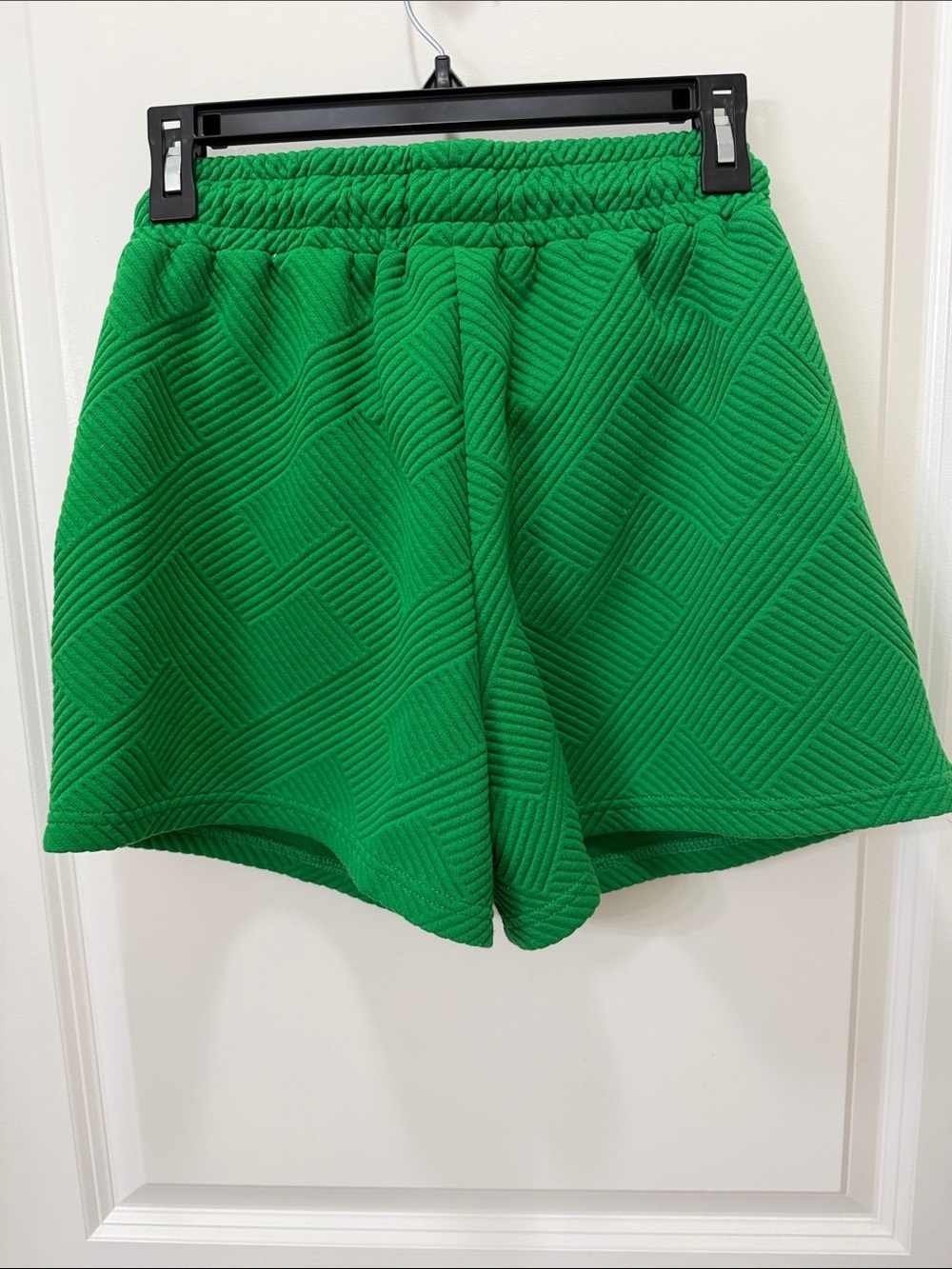 Green Quilted Drawstring Athletic Shorts - Women - Picture 3 of 4